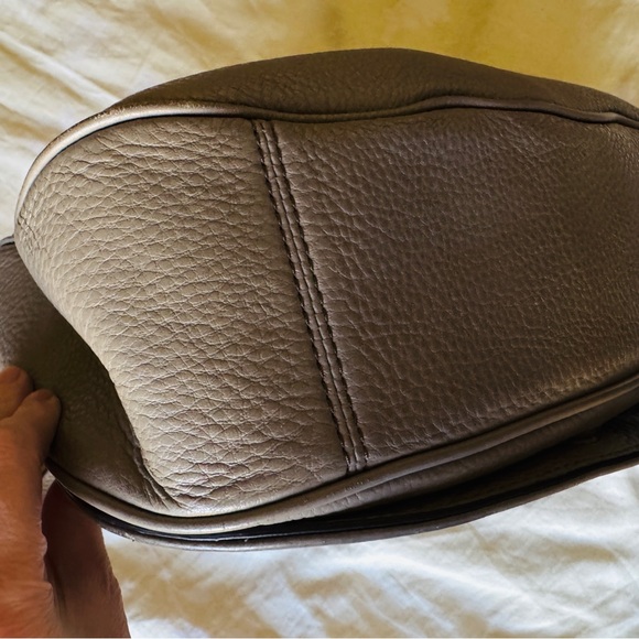 Marc Jacobs Empire City Messenger crossbody bag - Picture 13 of 15